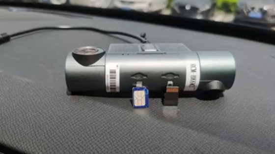 مسجل كاميرا 2CH محمول صغير الحجم مع وظيفة 3G / 4G WIFI GPS للتاكسي أو الحافلة